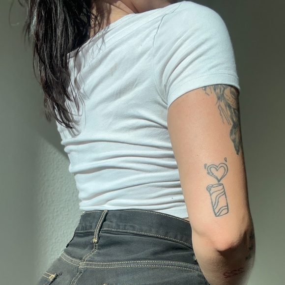 Wild Fable v neck cropped baby tee shirt - Picture 2 of 2